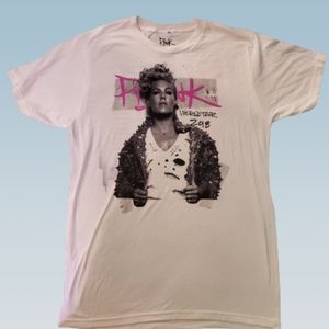 2018 PINK concert tour tshirt. Beautiful Trauma tour